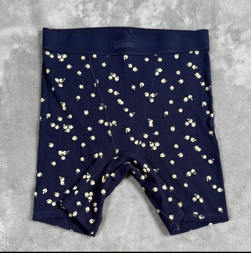 Skims Womens Boxer Brief Size XS